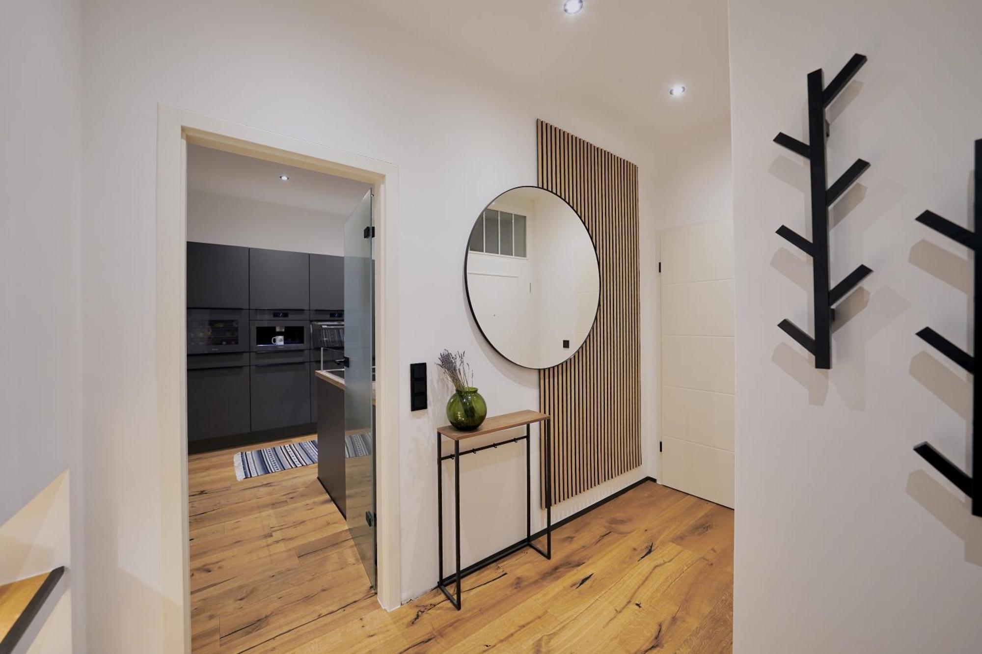 Edler Wohnraum Luxurioeses Stadtstudio Mit Balkon, Kaffeevollautomat & Klima Zwickau Buitenkant foto